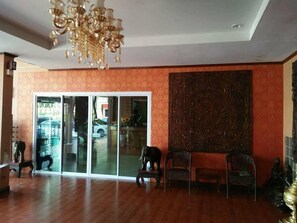 Lobby - Le Parc Wangnang (Phitsanulok)