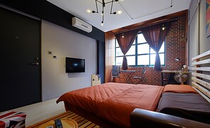 Standard Double Room - Private Bathroom (Room Assigned on Arrival) | Premium bedding, desk, blackout drapes, free WiFi - Baker Street Design Inn (Tainan)