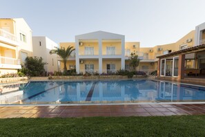 Outdoor pool, pool umbrellas, pool loungers