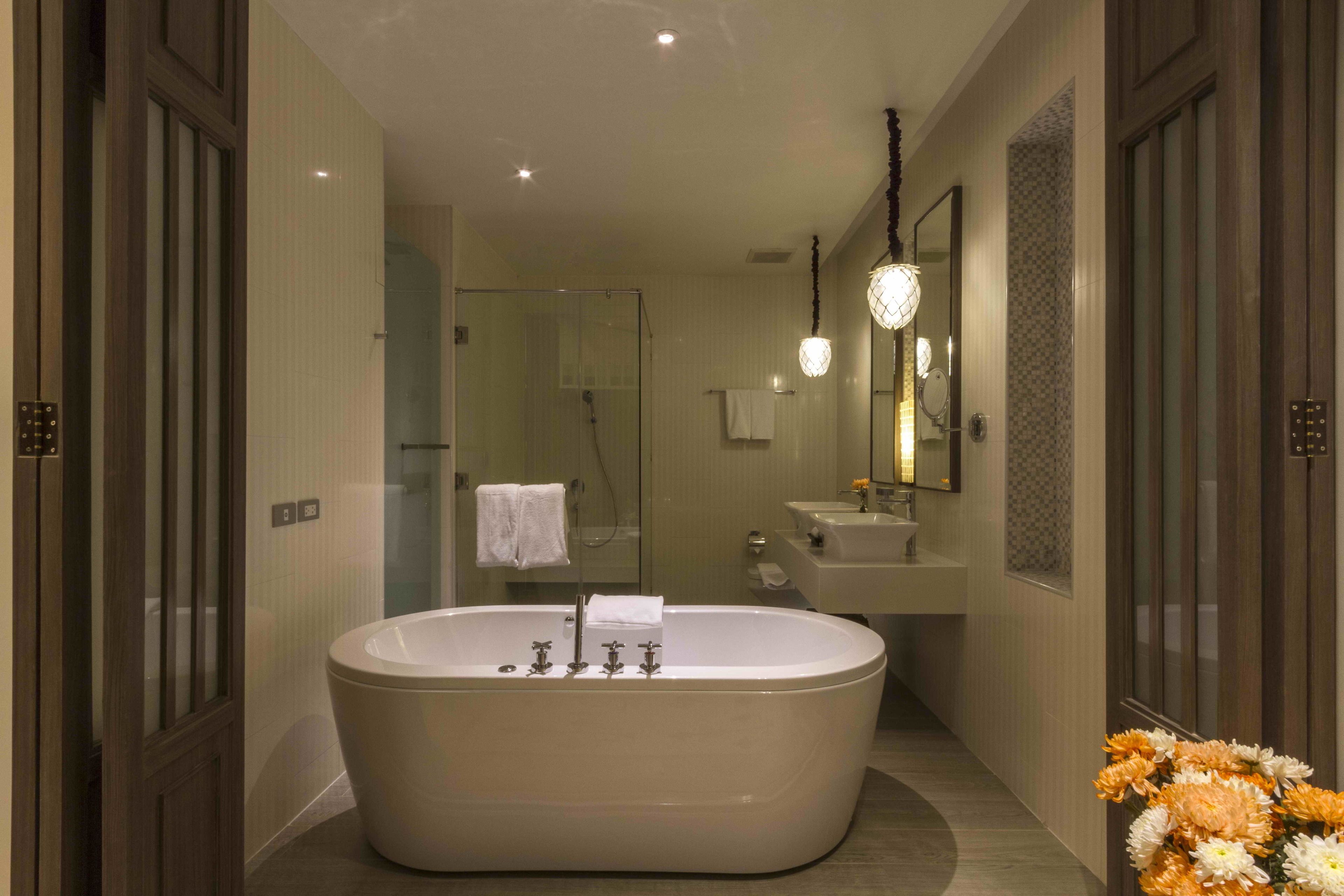 maraya suite | bathroom | free toiletries, hair dryer, bathrobes, slippers