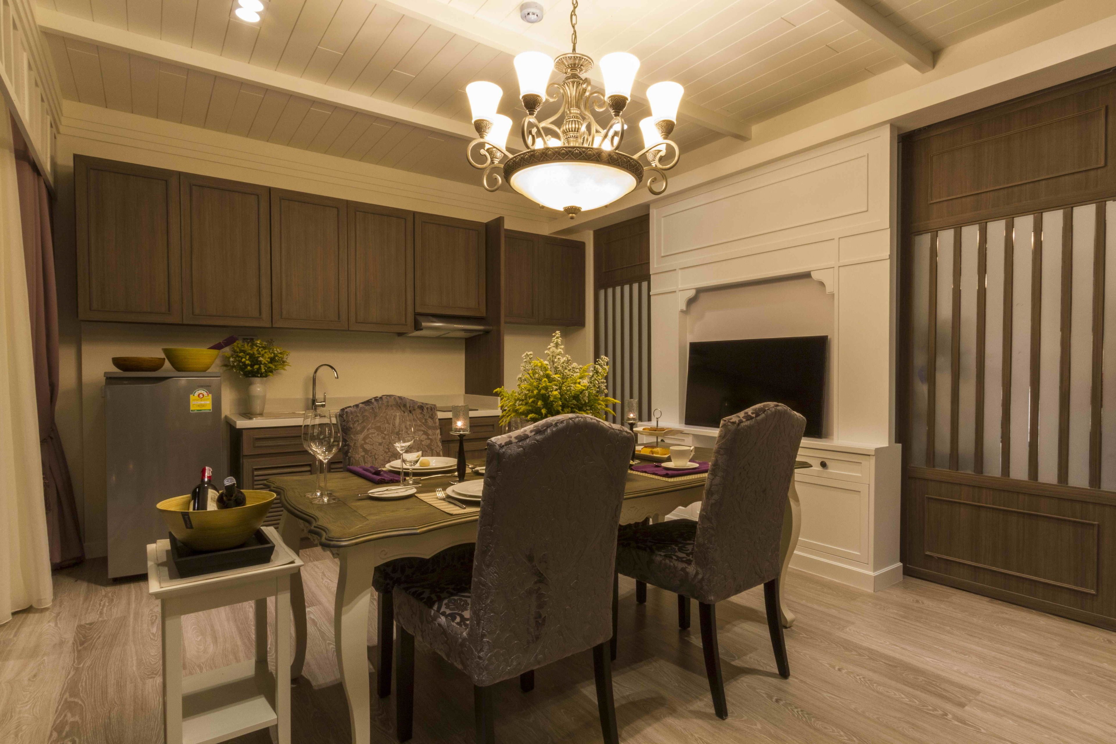 maraya suite | in-room dining