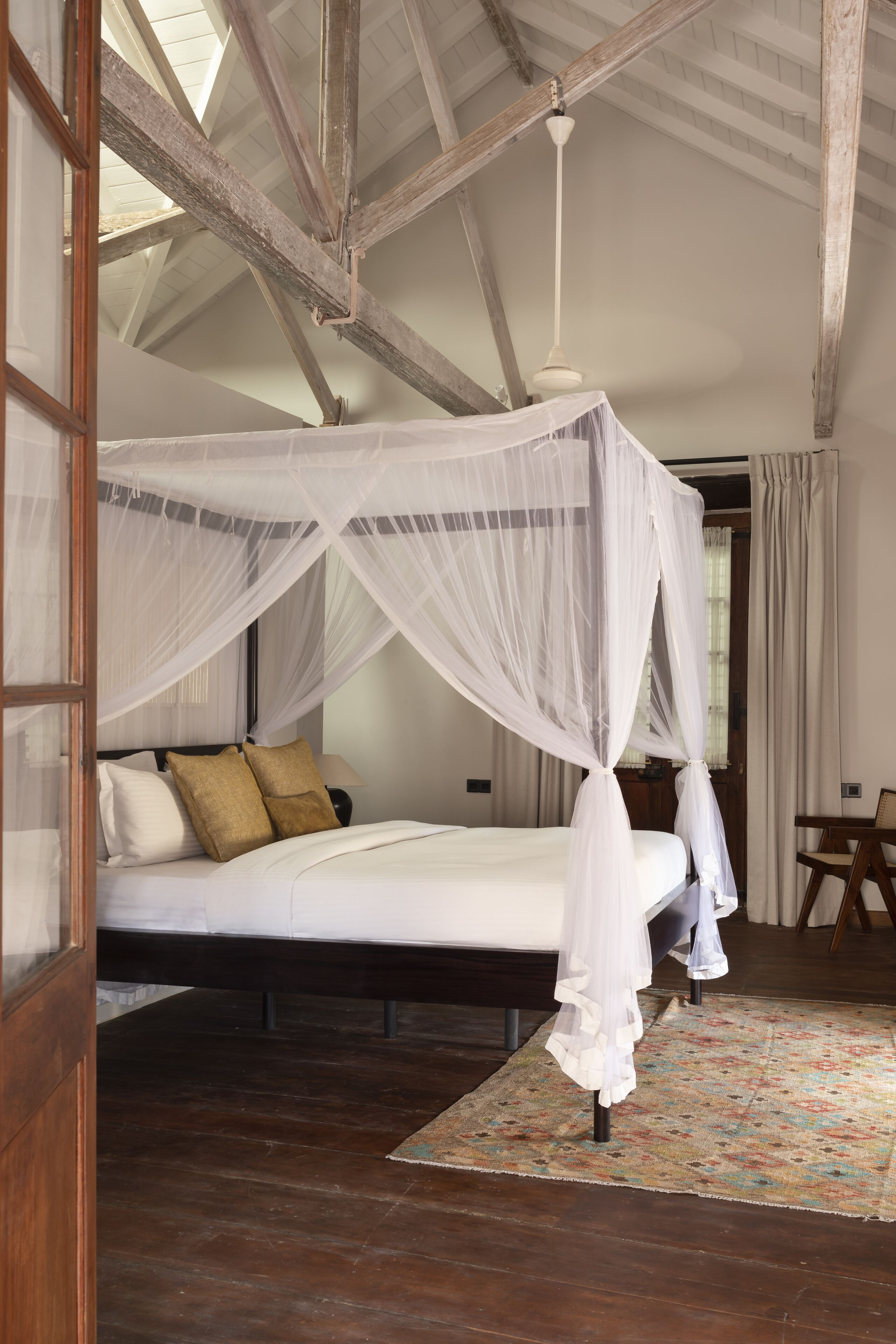 heritage wing (headmaster prefect arts, geography and history room) | minibar, in-room safe, desk, soundproofing