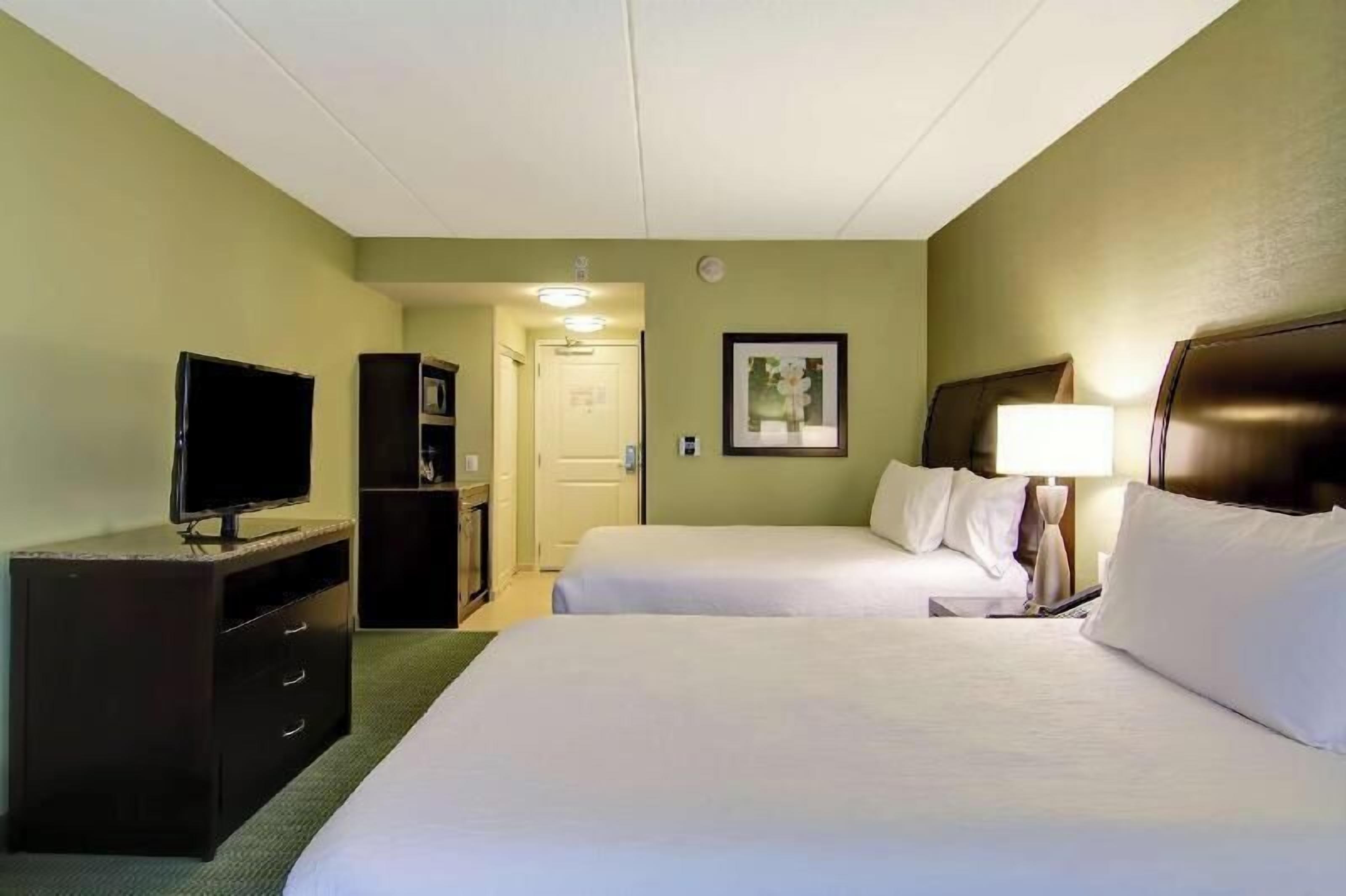 In-room safe, free cribs/infant beds, rollaway beds, free WiFi