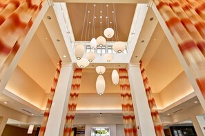 Reception - Hilton Garden Inn Woodbridge (Woodbridge)