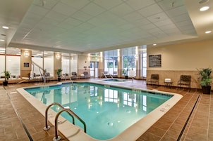 Indoor pool, sun loungers