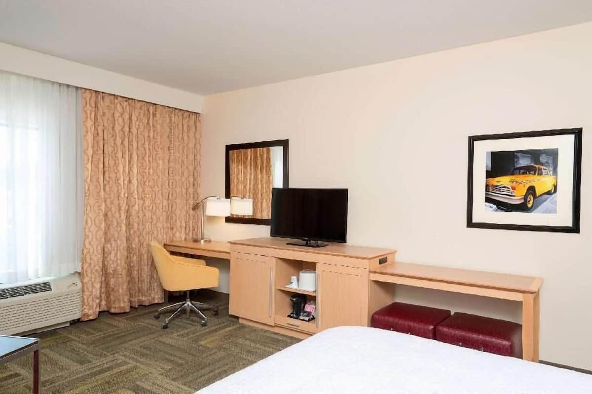 In-room safe, desk, iron/ironing board, free cribs/infant beds