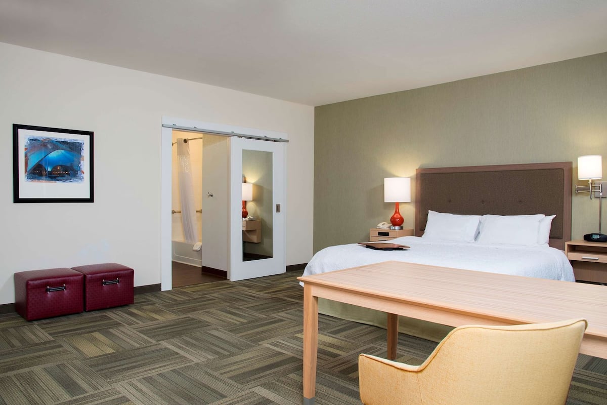 In-room safe, desk, iron/ironing board, free cribs/infant beds