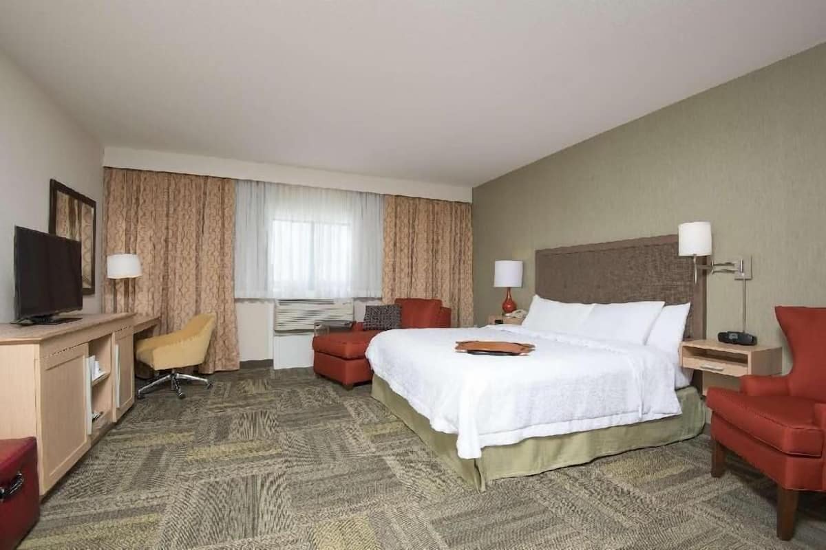 In-room safe, desk, iron/ironing board, free cribs/infant beds