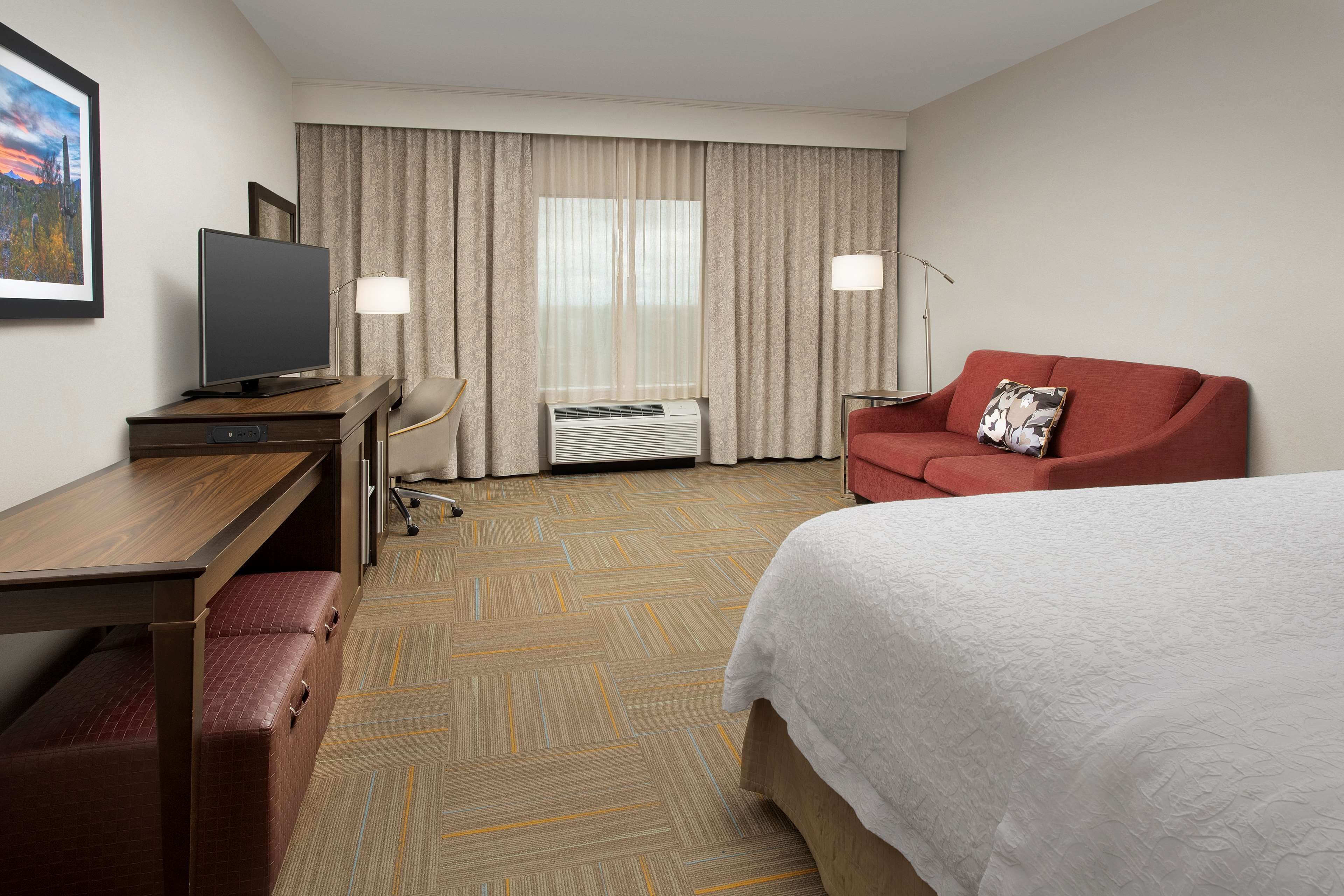 Photo - Hampton Inn & Suites Phoenix/Tempe
