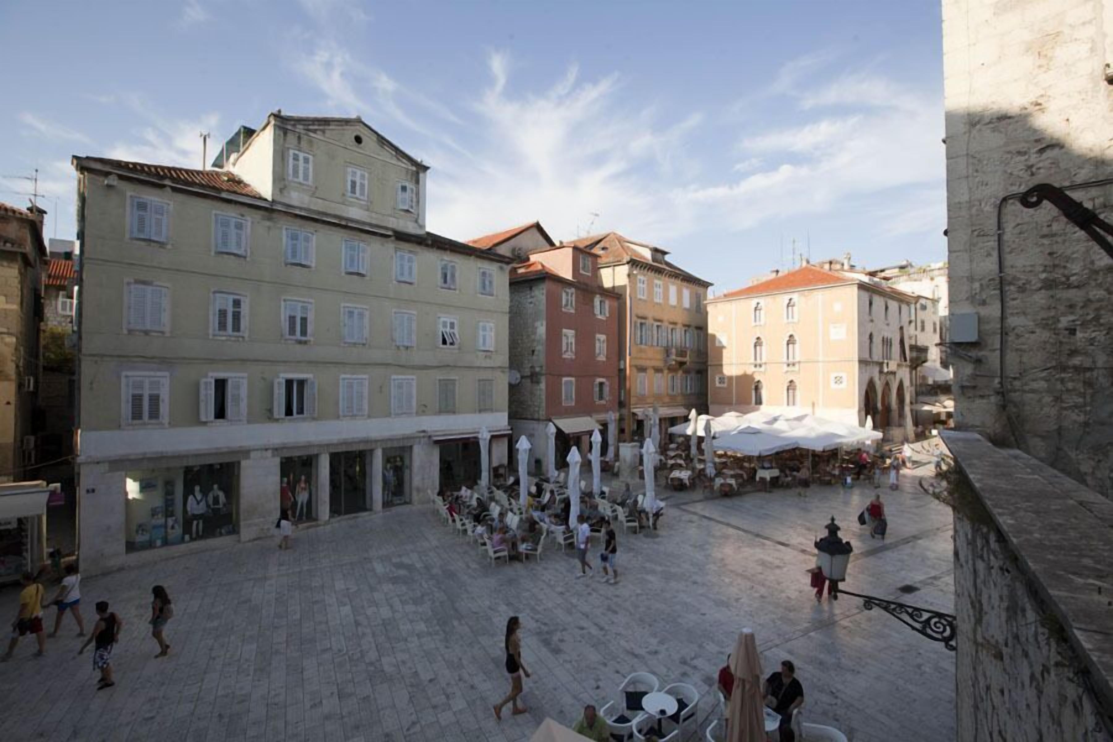 superior double room, city view | city view