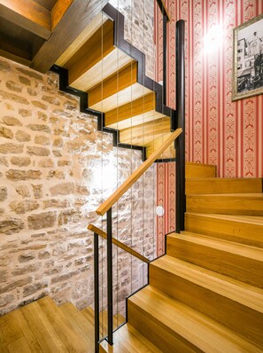 Egyptian cotton sheets, premium bedding, minibar, in-room safe