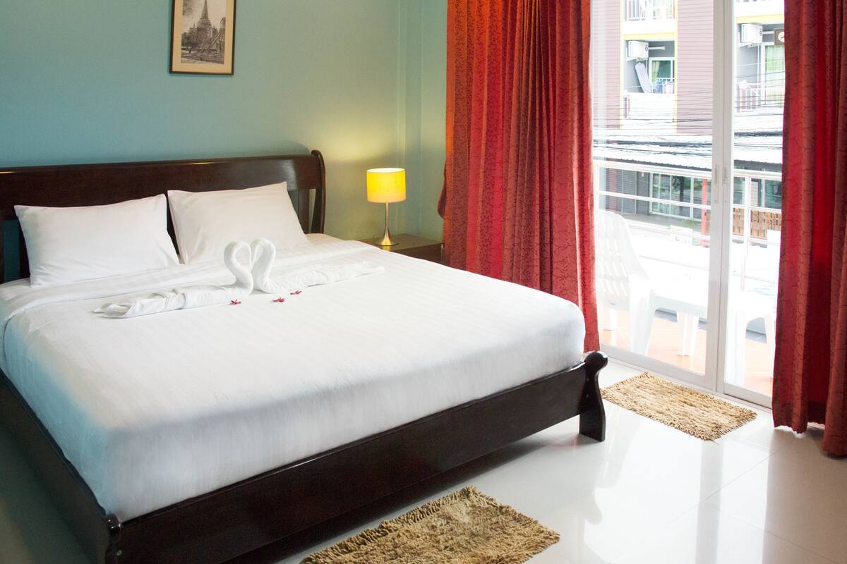 In-room safe, desk, laptop workspace, blackout drapes