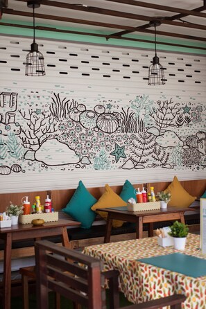 Daily continental breakfast for a fee - Kamala Beach Residence (Kamala)