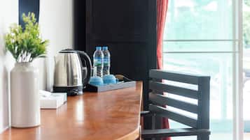 Chambre Double Standard | Coffres-forts dans les chambres, bureau