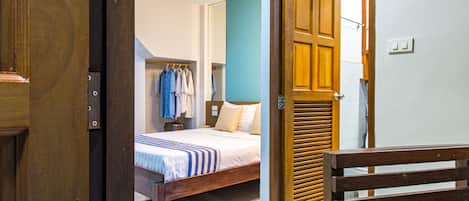 Deluxe Double Room, Balcony | In-room safe, desk, laptop workspace, blackout curtains