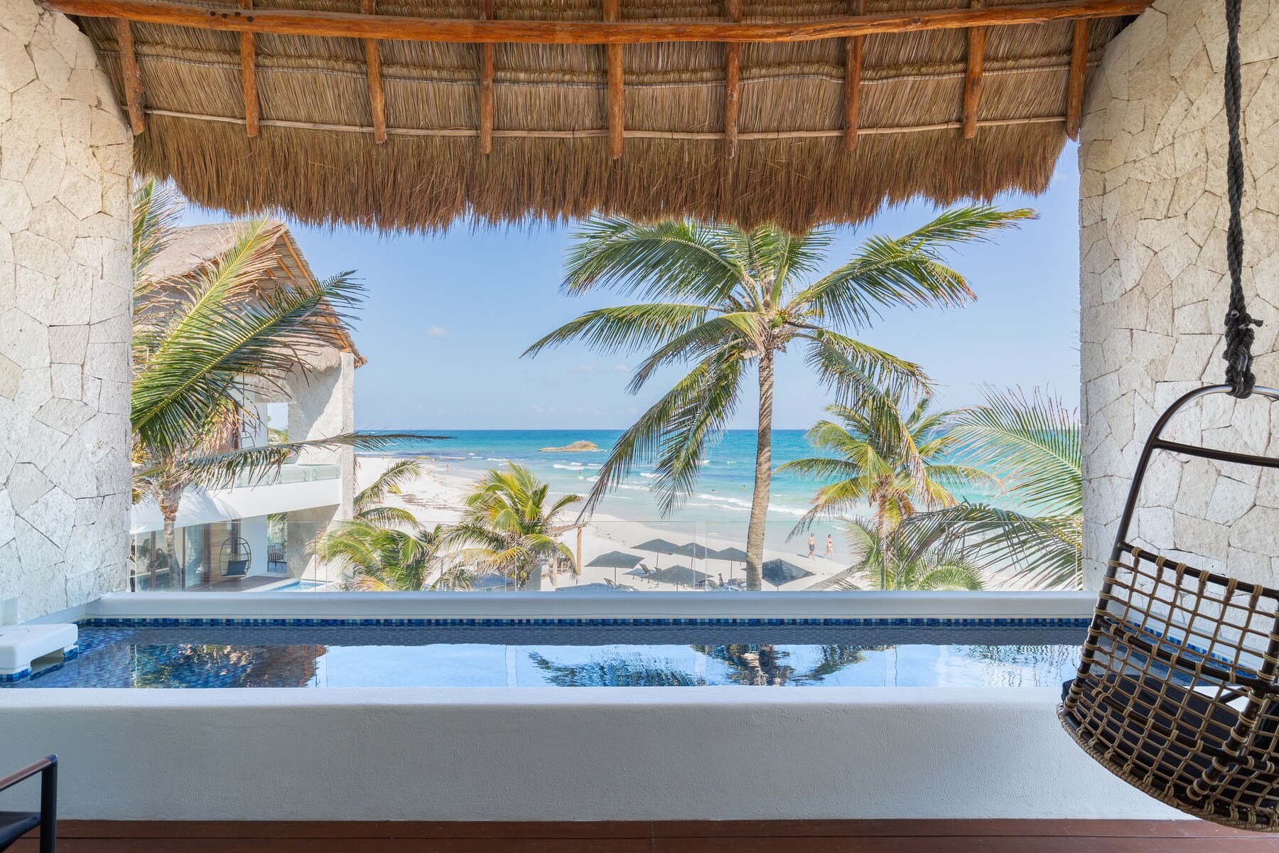 Ocean Front Master Suite | Ropa de cama de alta calidad, camas con efecto memoria y minibar 
