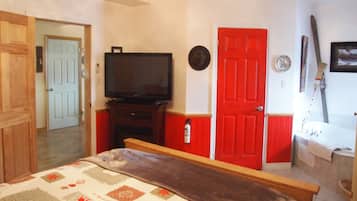 The Canadiana | Bathroom