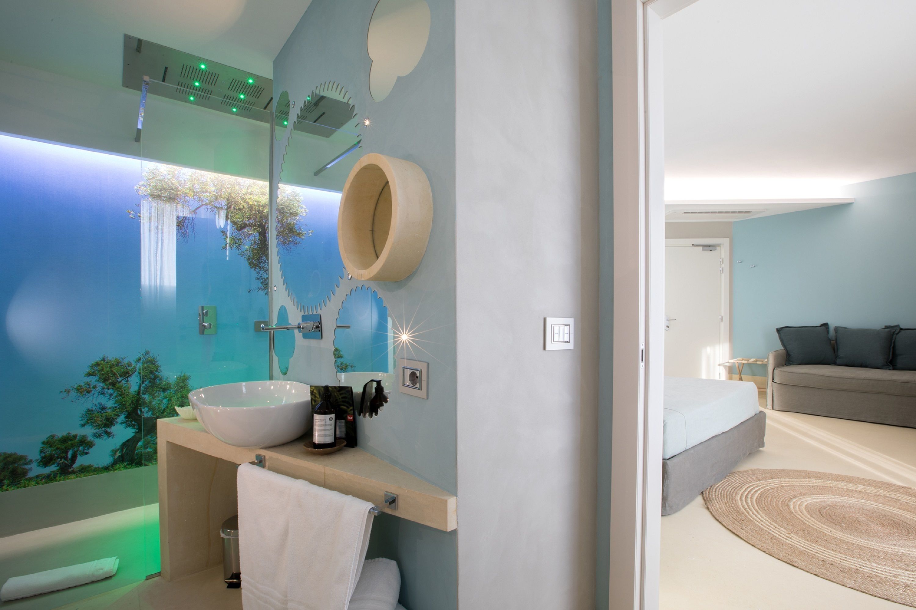 junior suite, balcony | bathroom | shower, free toiletries, hair dryer