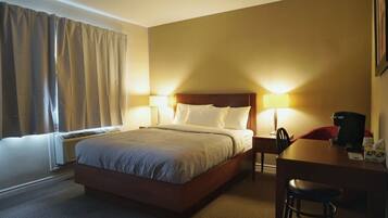 Habitación básica | Escritorio, espacio para trabajar con un portátil, wifi gratis