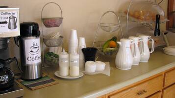 Free daily continental breakfast