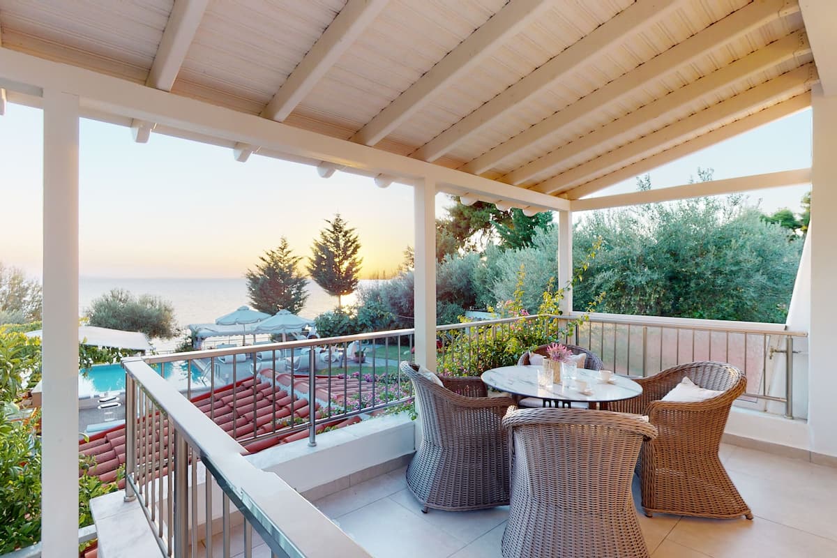 Duplex, Sea View | Living area | Flat-screen TV