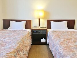 办公桌、熨斗/熨板、免费 WiFi、床单