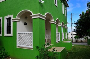 Condo, várias camas, vista parcial para o mar (ZenBreak Anidale #3) | Fachada