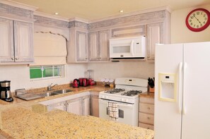 Condo, Multiple Beds, Partial Sea View (ZenBreak Anidale #3) | Private kitchen