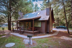 Duplex Cabin - Loft Style (1 Bedroom + Sleeping Loft) | Resort view