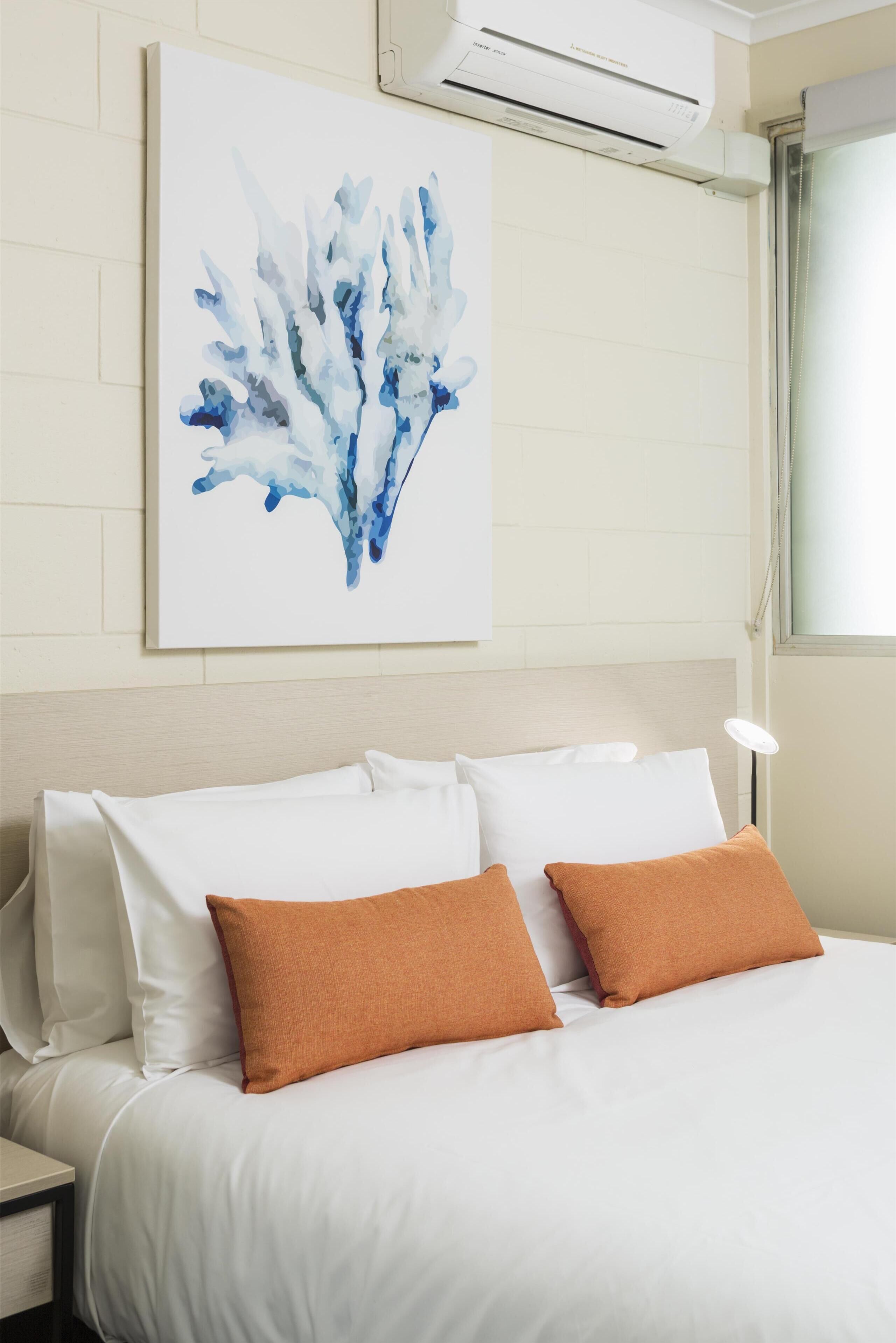 three bedroom apartment | minibar, desk, iron/ironing board, bed sheets