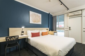 스탠다드 스튜디오, 퀸사이즈침대 1개 | 미니바, 책상, 다리미/다리미판, 침대 시트