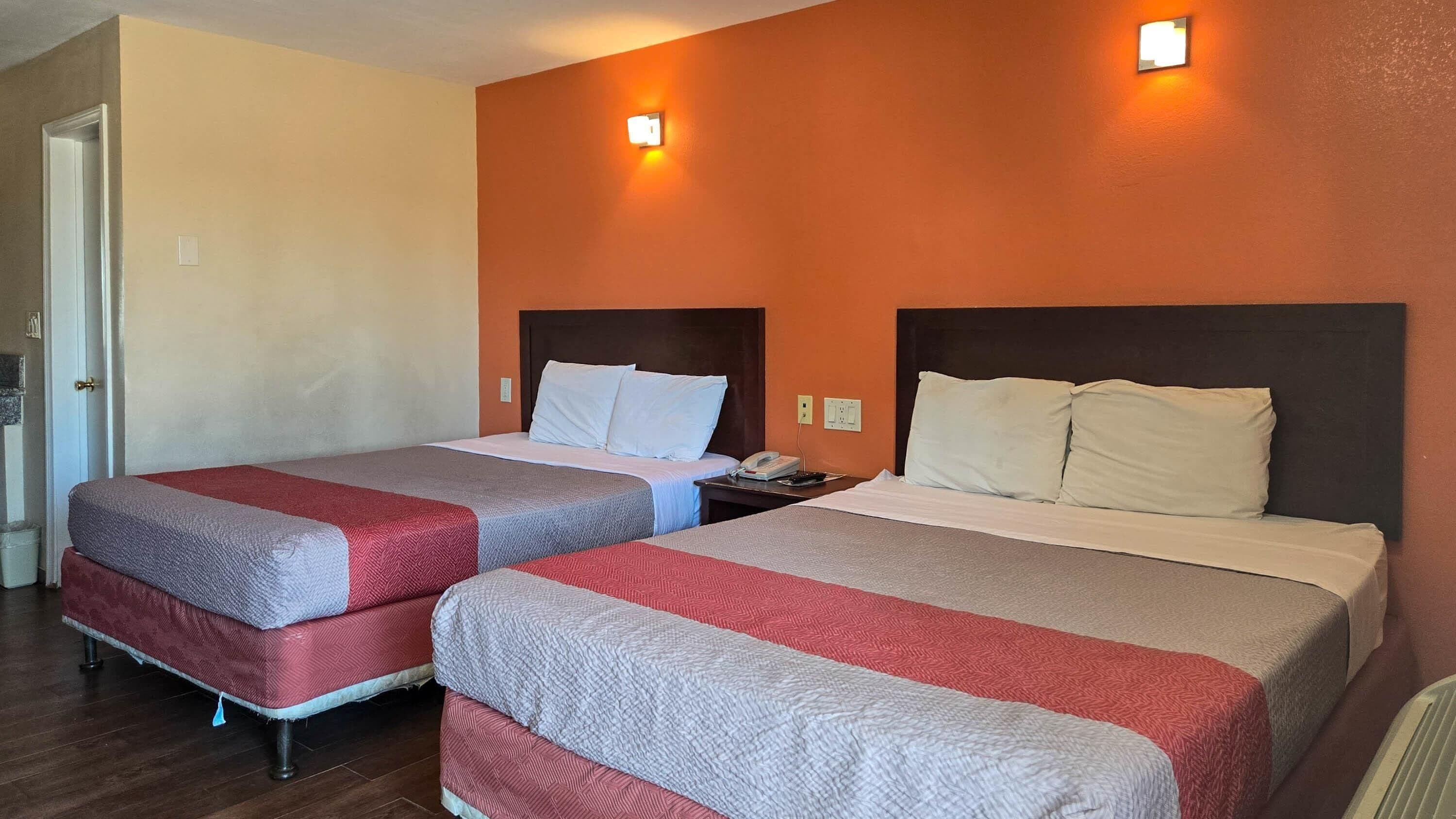 Deluxe Room, 2 Queen Beds, Non Smoking, Refrigerator & Microwave