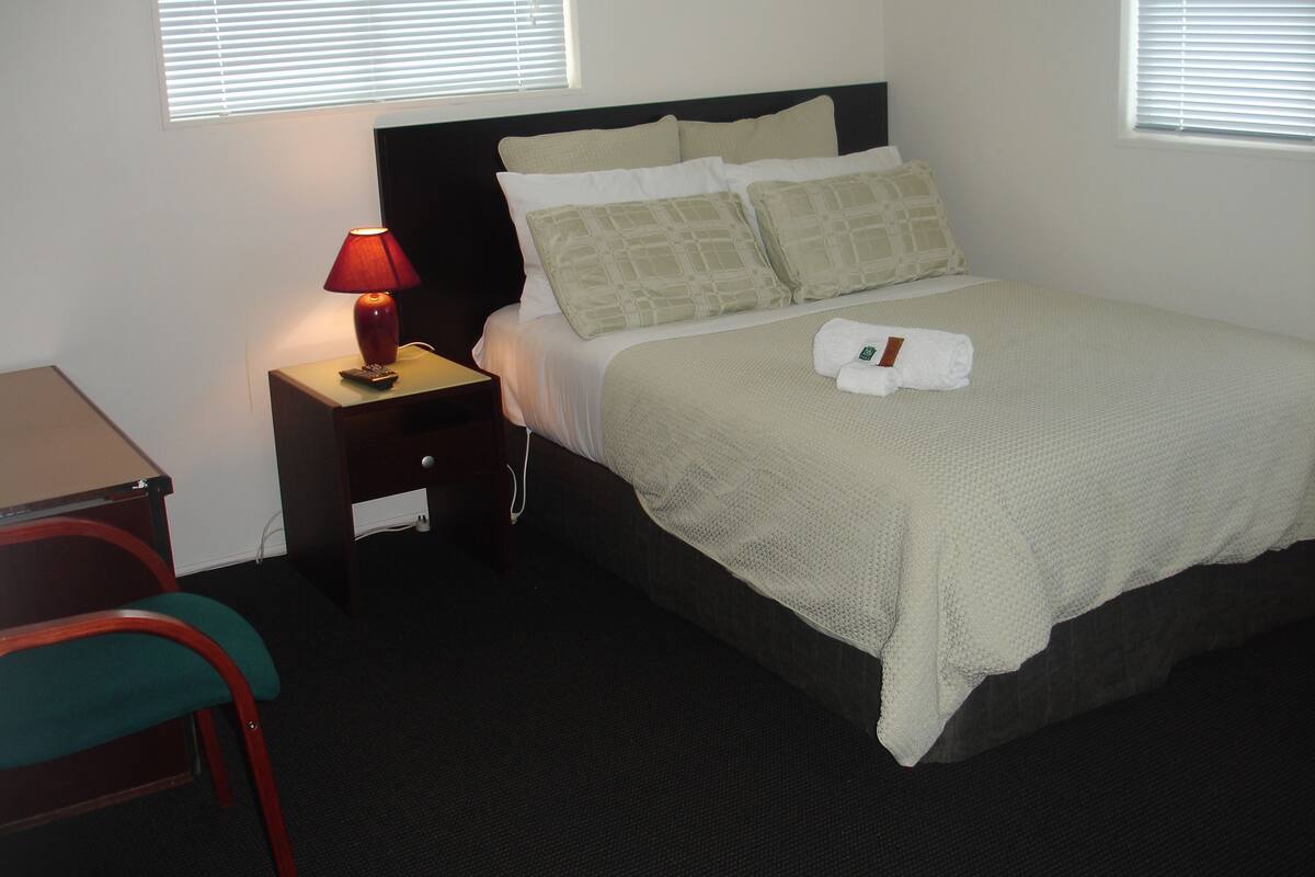 Desk, rollaway beds, free WiFi, bed sheets