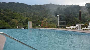 Piscina al aire libre