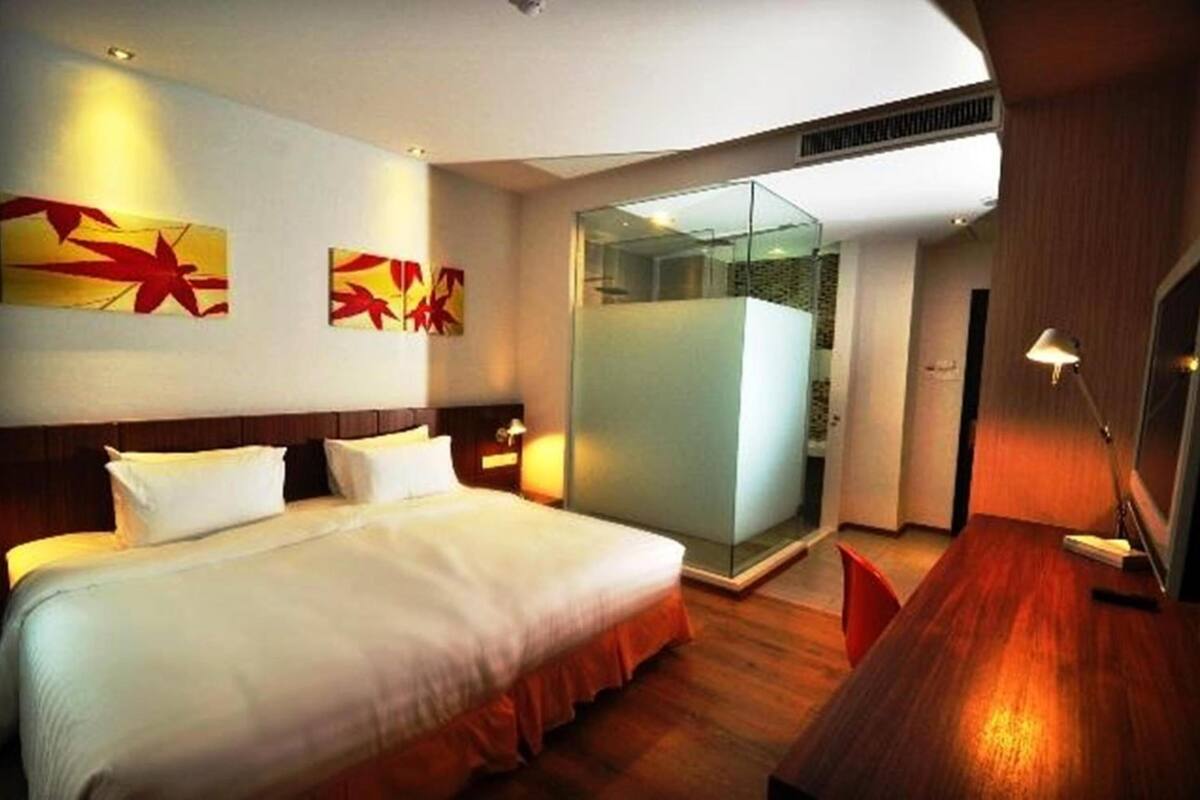 minibar, in-room safe, free wifi