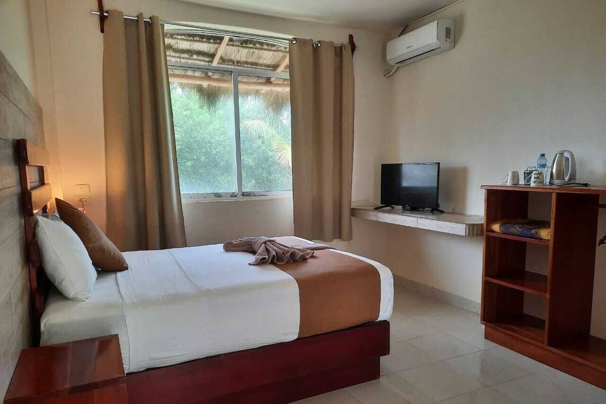 Standard Double Room | Iron/ironing board (on request), WiFi (free), bed sheets