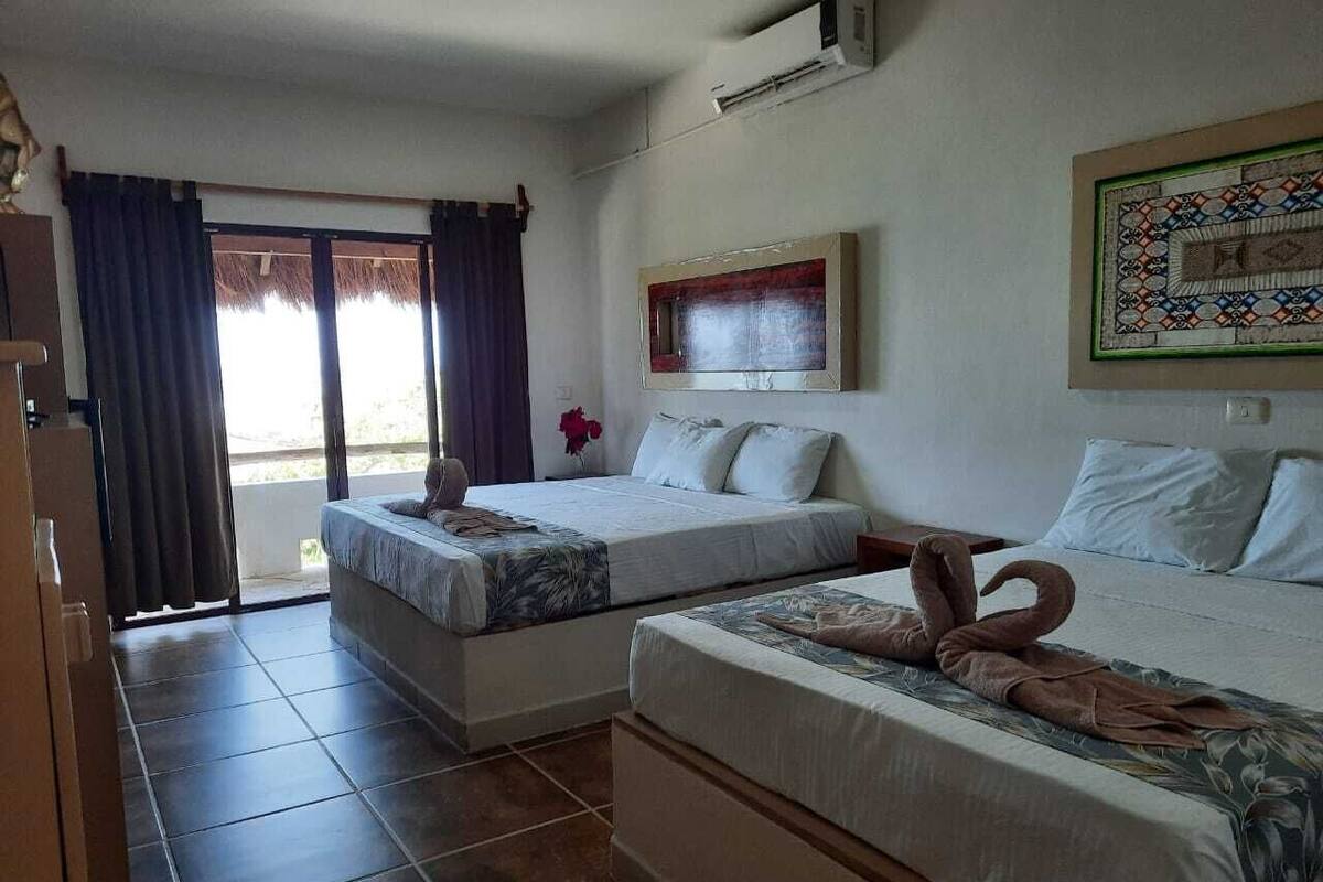 Suite Deluxe | 1 camera, ferro/asse da stiro, Wi-Fi gratuito, lenzuola