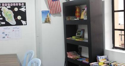 Submarine Guest House Central Market - Hostel