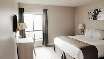 Desk, laptop workspace, iron/ironing board, free WiFi