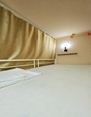 Basic Shared Dormitory, Mixed Dorm