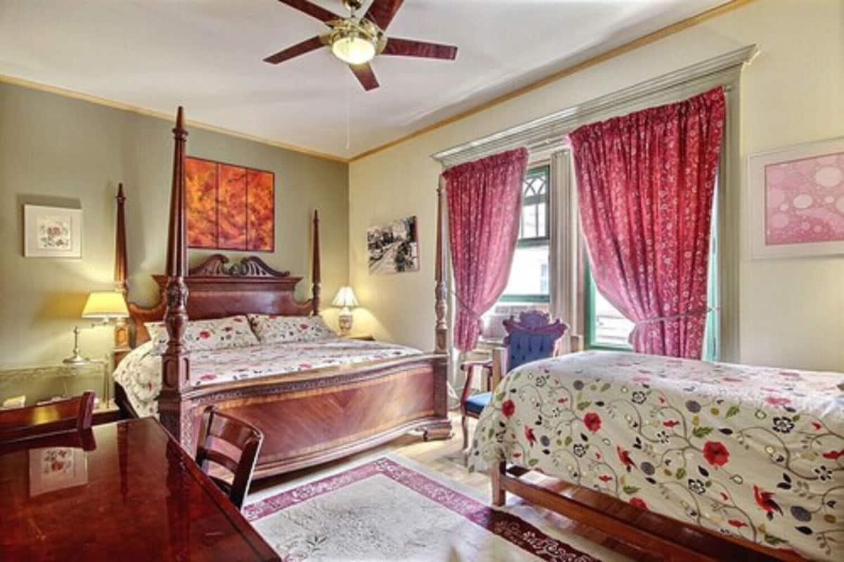 Family Room, Private Bathroom (Field of Feathers) | Individually decorated, individually furnished, desk, laptop workspace