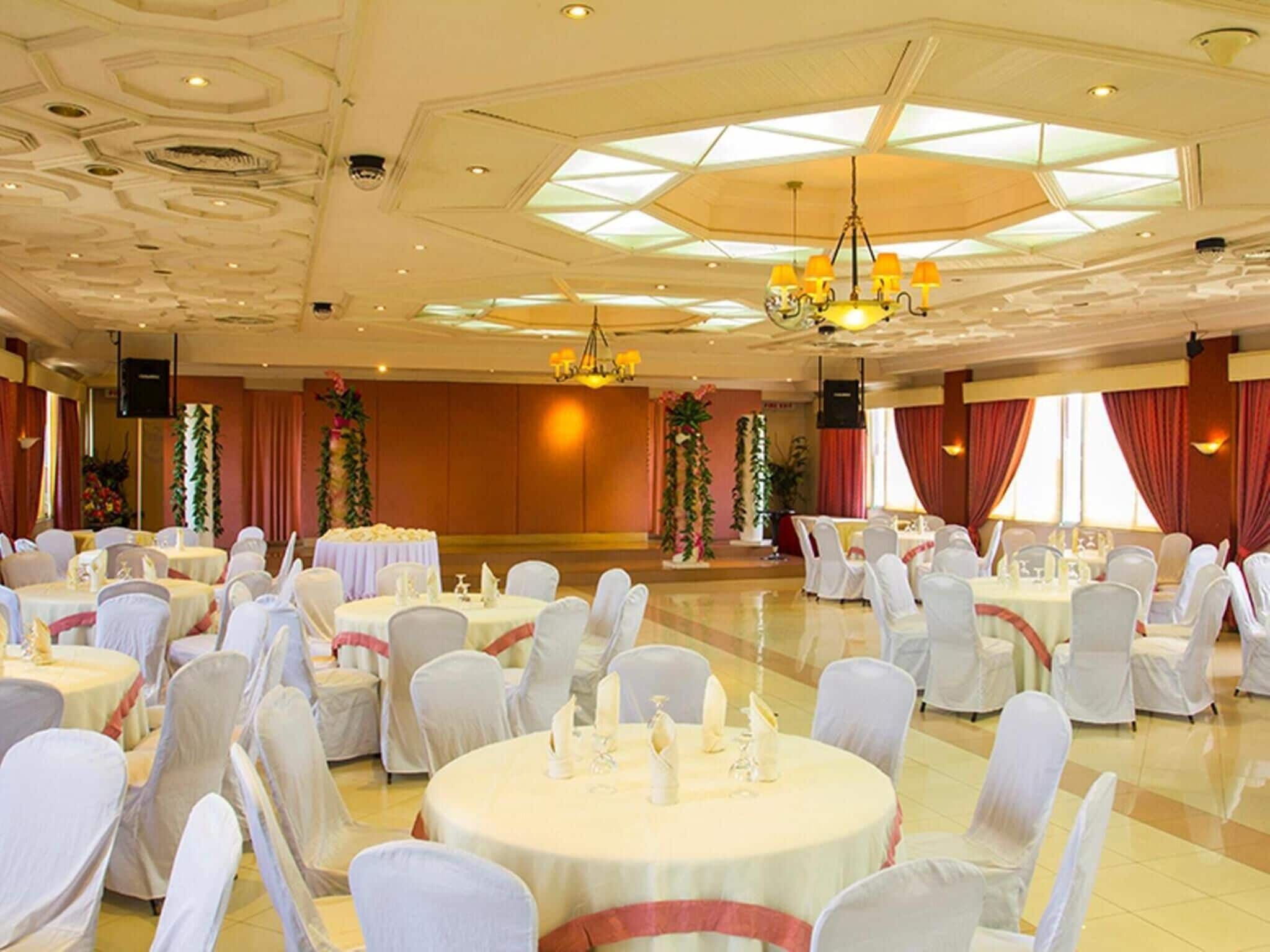 Foto - Grand City Hotel Inc.