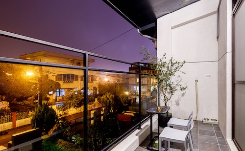 Charging station, pet-friendly pool Luodong, nice homestay