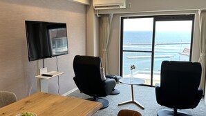 高级双床房, 无烟房 | 客房内保险箱、遮光窗帘、免费 WiFi、床单