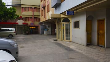 Free self parking