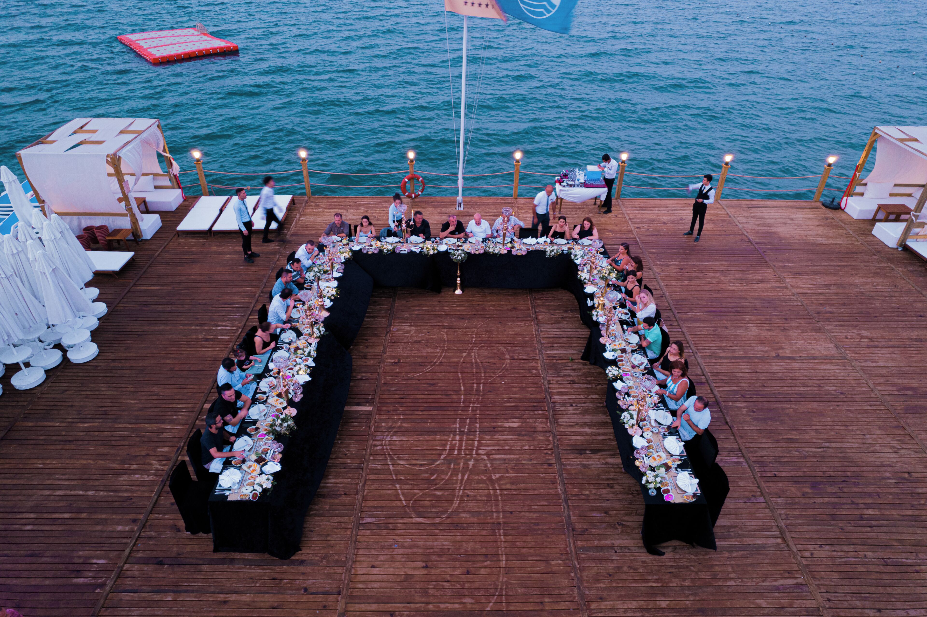 Private beach, sun-loungers, beach umbrellas, beach towels