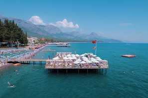 Private beach, sun loungers, beach umbrellas, beach towels