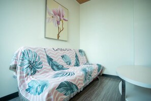 Standard Double Room | In-room safe, soundproofing, free WiFi, bed sheets - Skylight B&B (Yuchi)