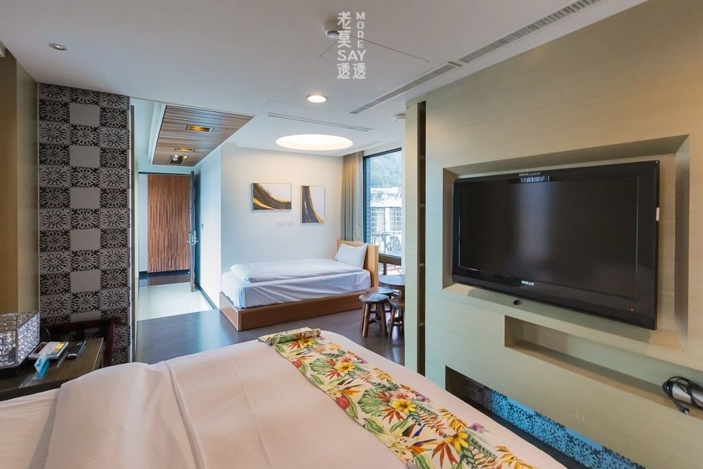 standard triple room | in-room safe, soundproofing, free wifi, bed sheets