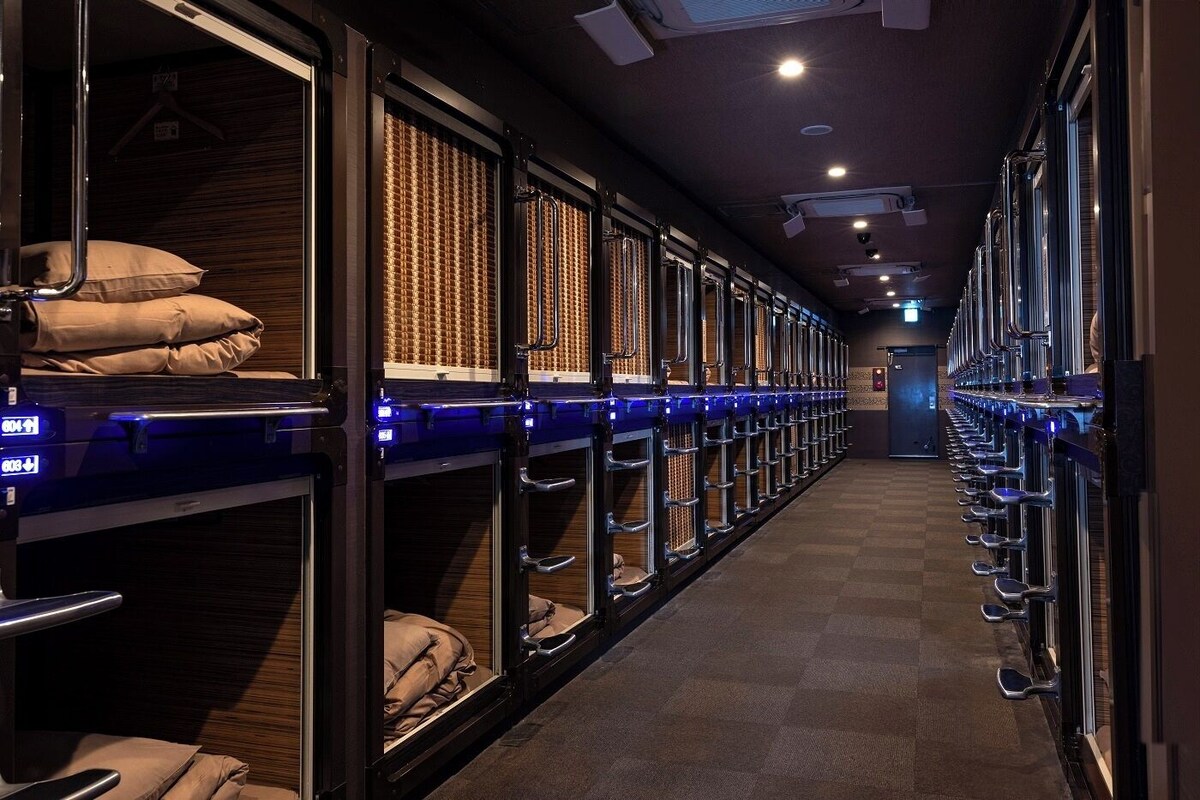 Japanese capsule hotel pods interior